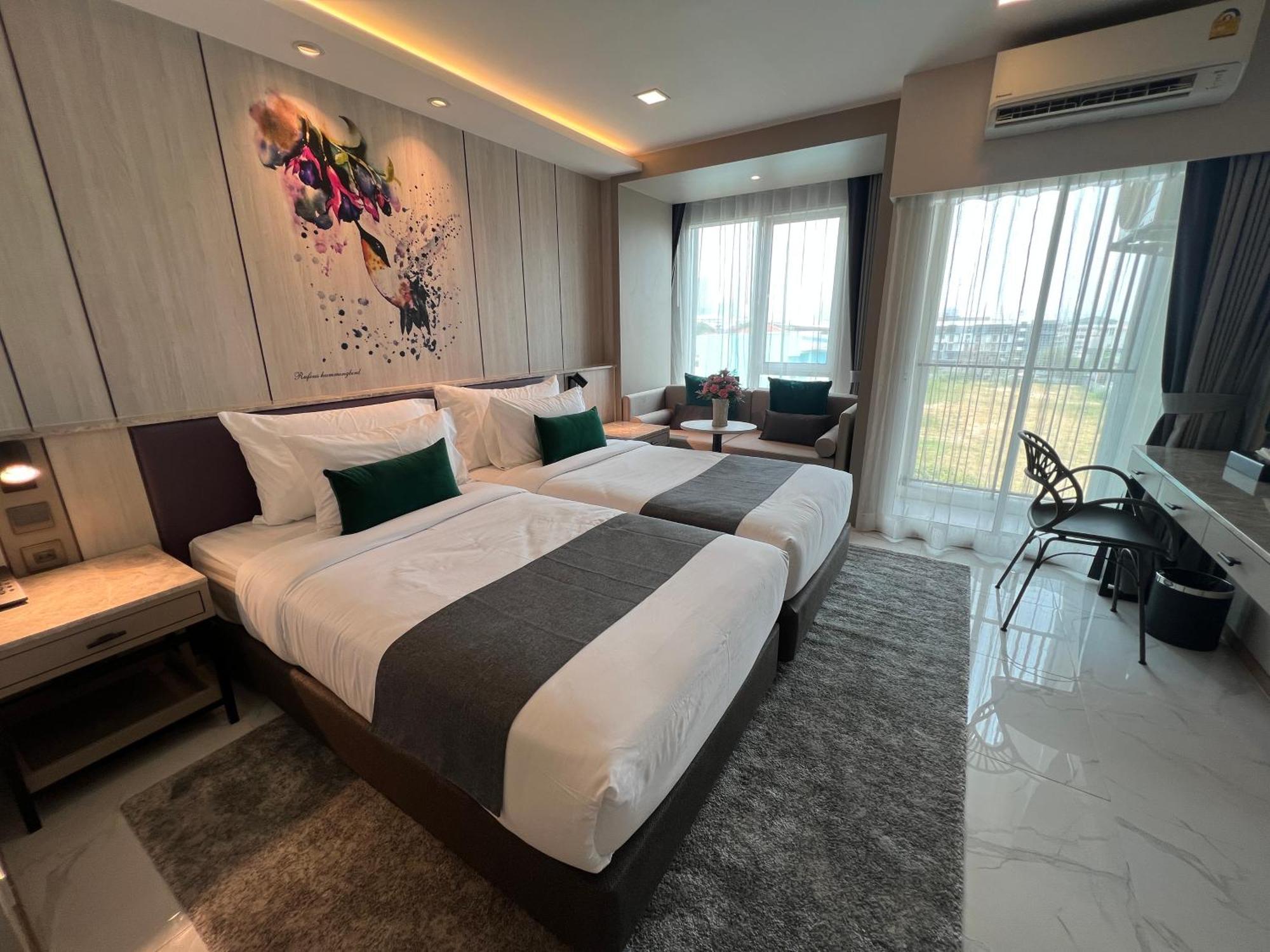 Arni Skye Hotel Bangkok Buitenkant foto